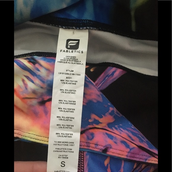 🖤 Fabletics Multicolor Leggings - Like New - Picture 3 of 3